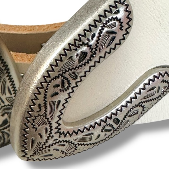 Urban Outfitters Western Bohemian Leather Studded Belt Off White Silver Medium - Picture 11 of 16